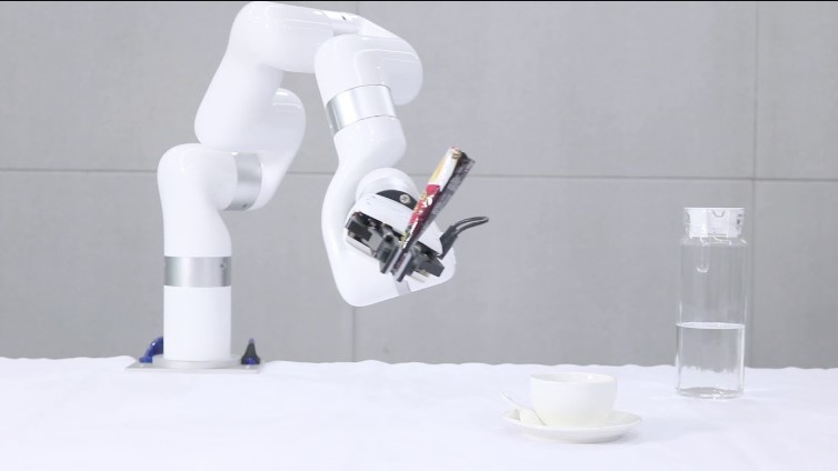 ufactory-robot-kol-kahve-hazirlama.jpg (29 KB)