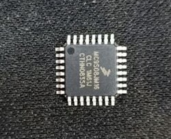- MC9S08JM16, 8 Bit HCS08 MicroController | 32 pin LQFP, NXP  - MC9S08JM16, 8 Bit HCS08 MicroController | 32 pin LQFP, NXP