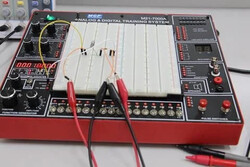 MCP M21-7000A Analog & Dijital Elektronik Deney Seti - Thumbnail