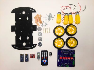 Roboboard M1 3 in 1 Arduino ile Bluetooth Kontrollü 4WD Araba Proje Seti