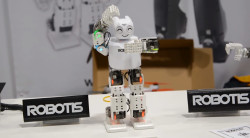 Robotis Darwin Mini Humanoid Robot Platformu - Thumbnail